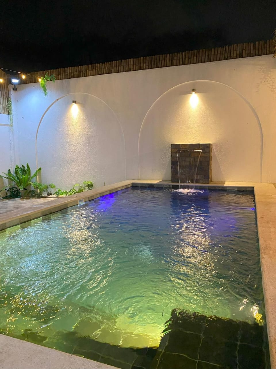Swimming pool, Swimming pool