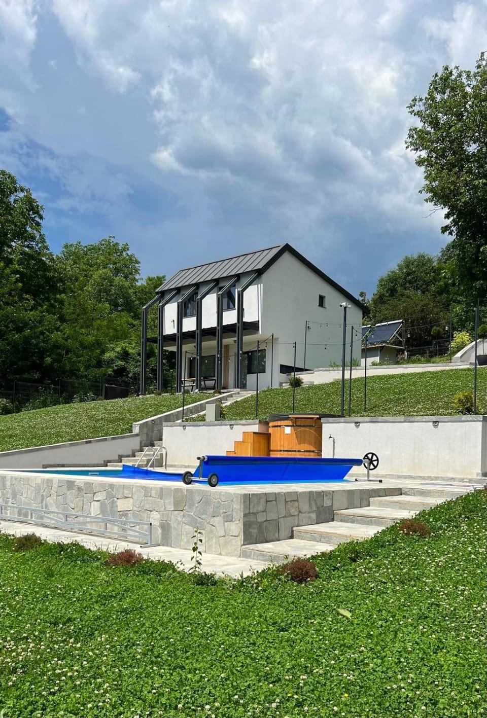 Day, Garden, Garden, Hot Tub, Garden view, Pool view, Swimming pool, Swimming pool
