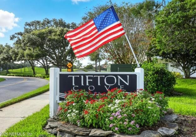 Fairway Breeze - Coastal retreat w pool access House in Sawgrass