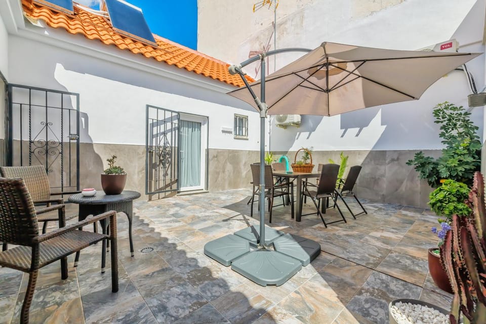 Patio, Day, Balcony/Terrace