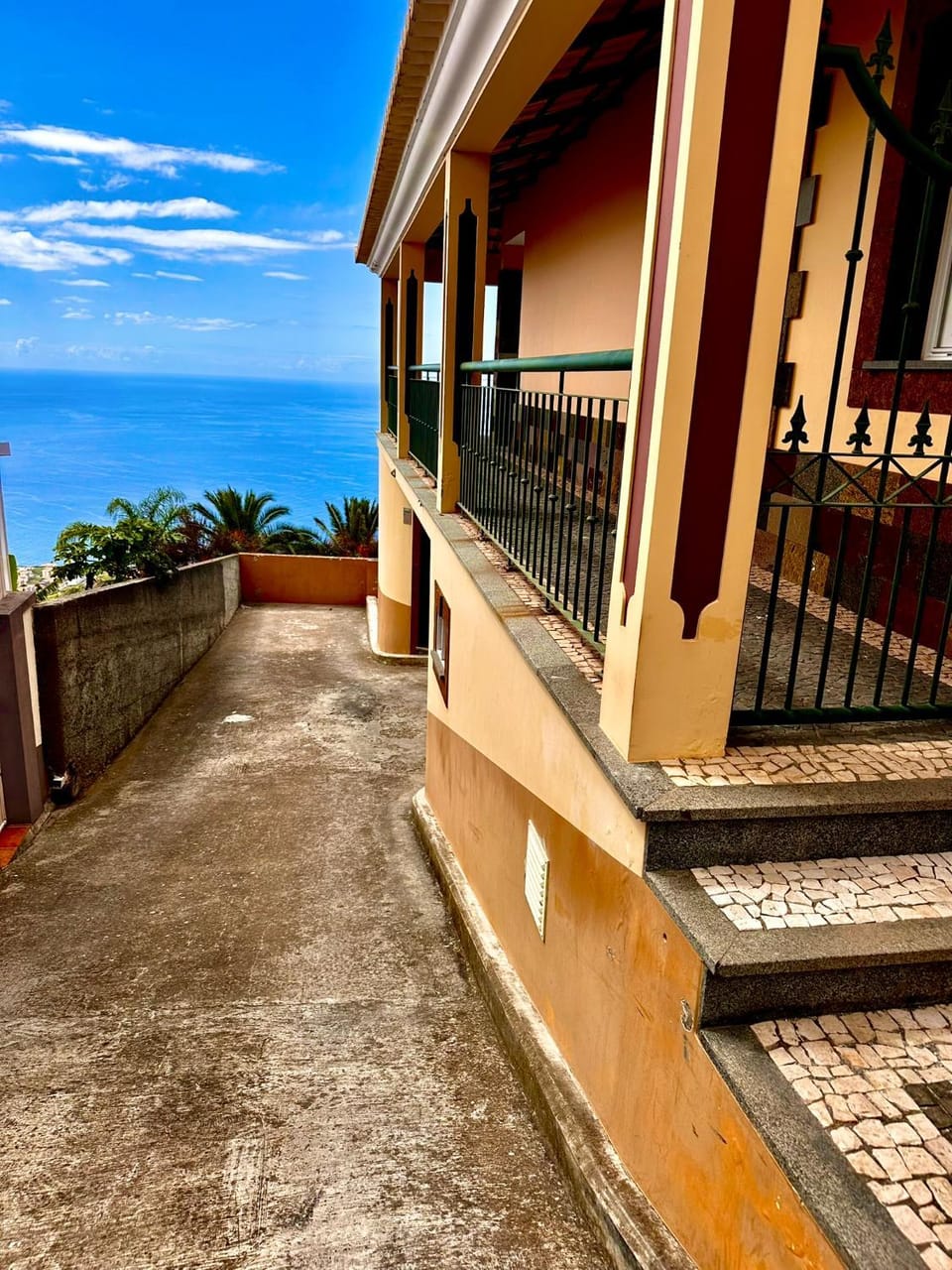 Property building, Day, View (from property/room), Balcony/Terrace, Sea view