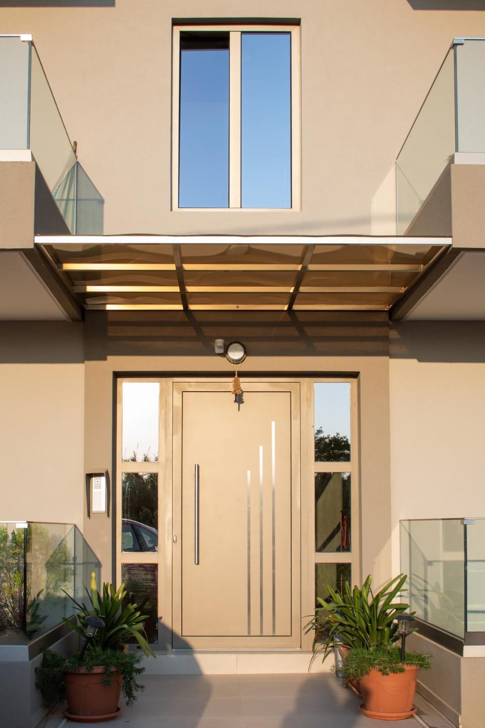 Property building, Facade/entrance