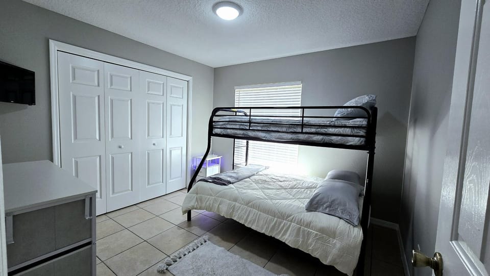 Beth's Modern at Inverness House in Florida