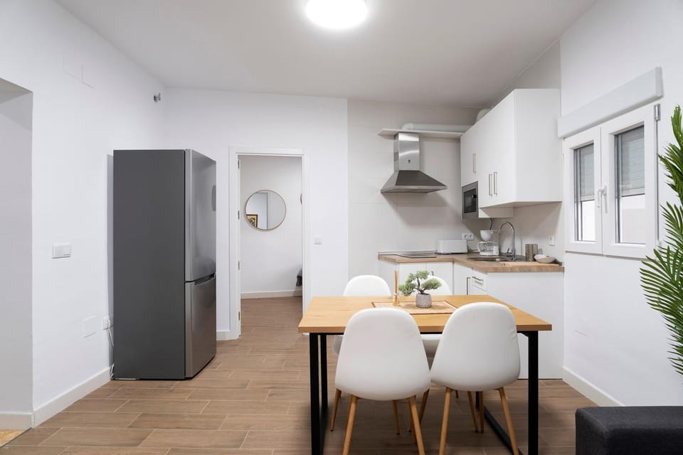Property building, Kitchen or kitchenette, Living room