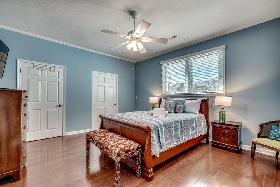 Tipsy Turtle Pet Friendly Family House House in North Myrtle Beach