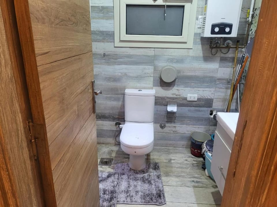 Toilet, Bathroom