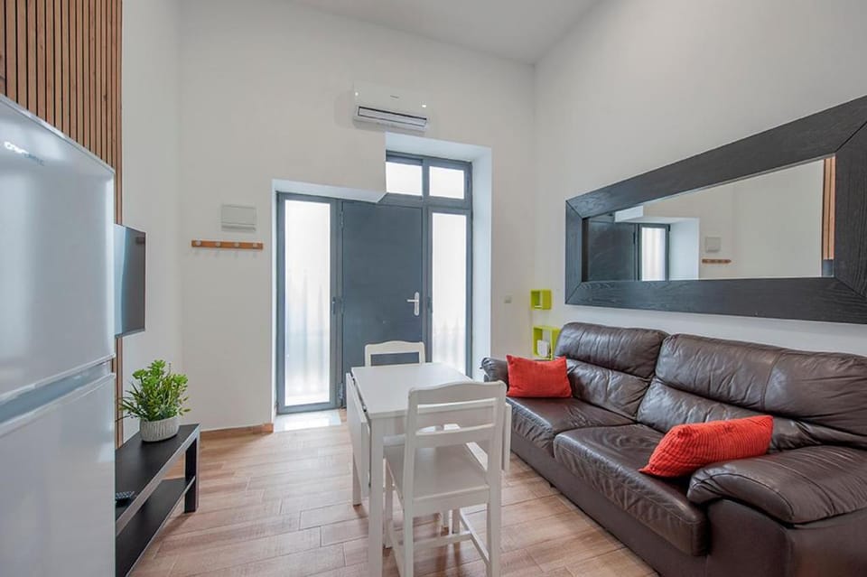 J&N Apartament La Palmera 3 Apartment in Seville