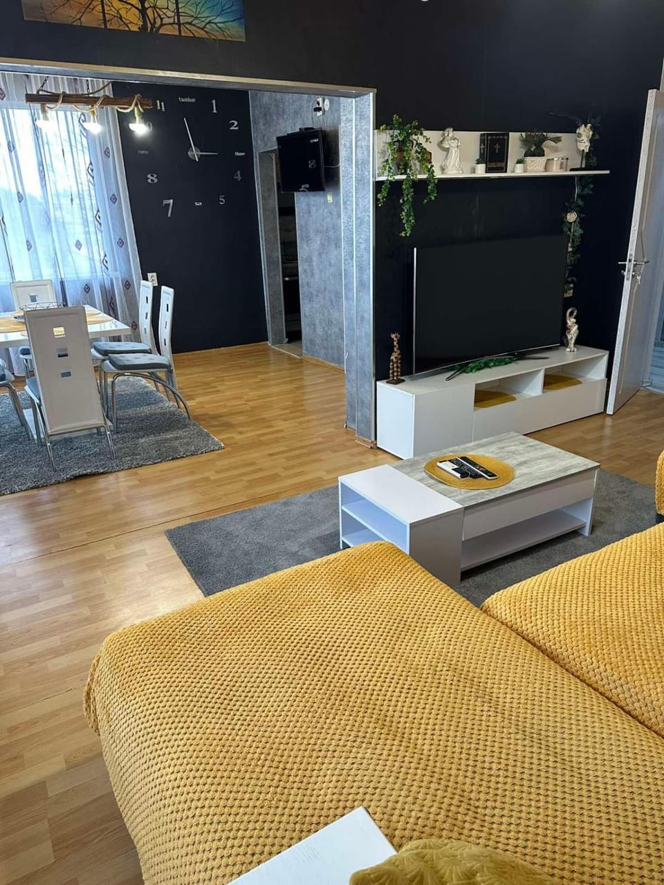 TV and multimedia, Living room