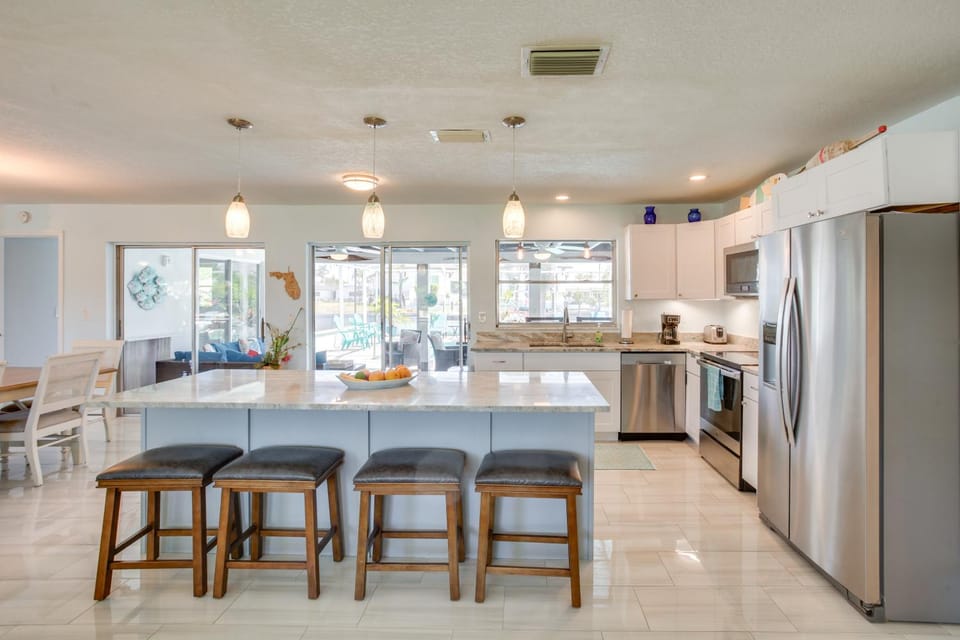 2 Mi to Beach: Canal-Front Home in Cape Coral! House in Cape Coral