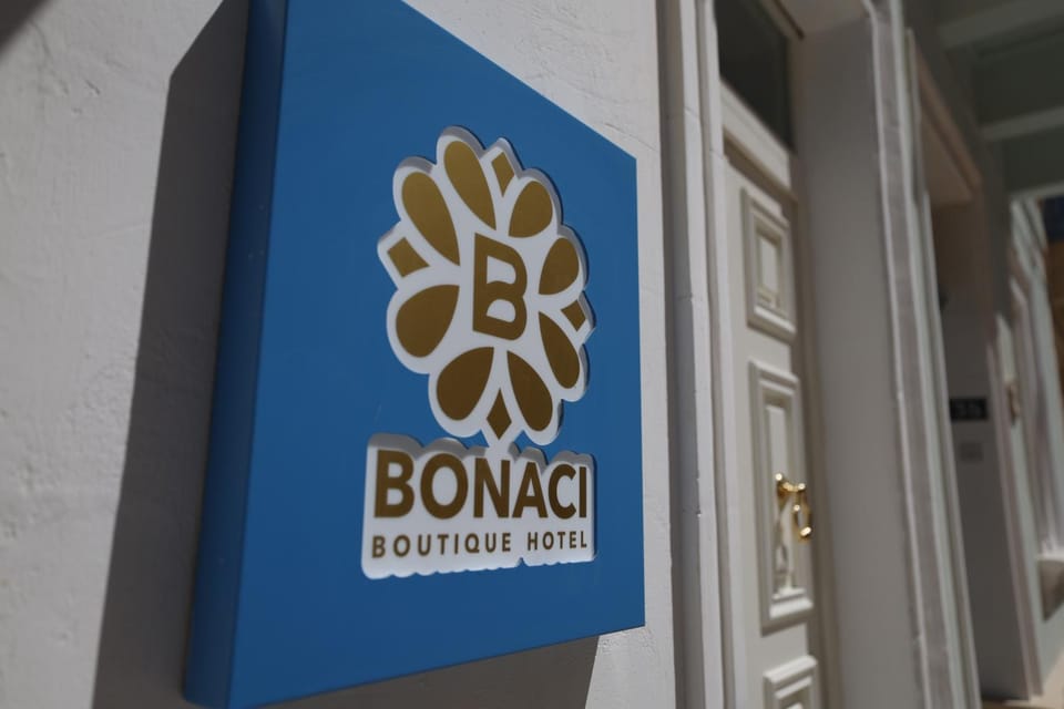 Property logo or sign, Logo/Certificate/Sign, Street view, Certificate/Award