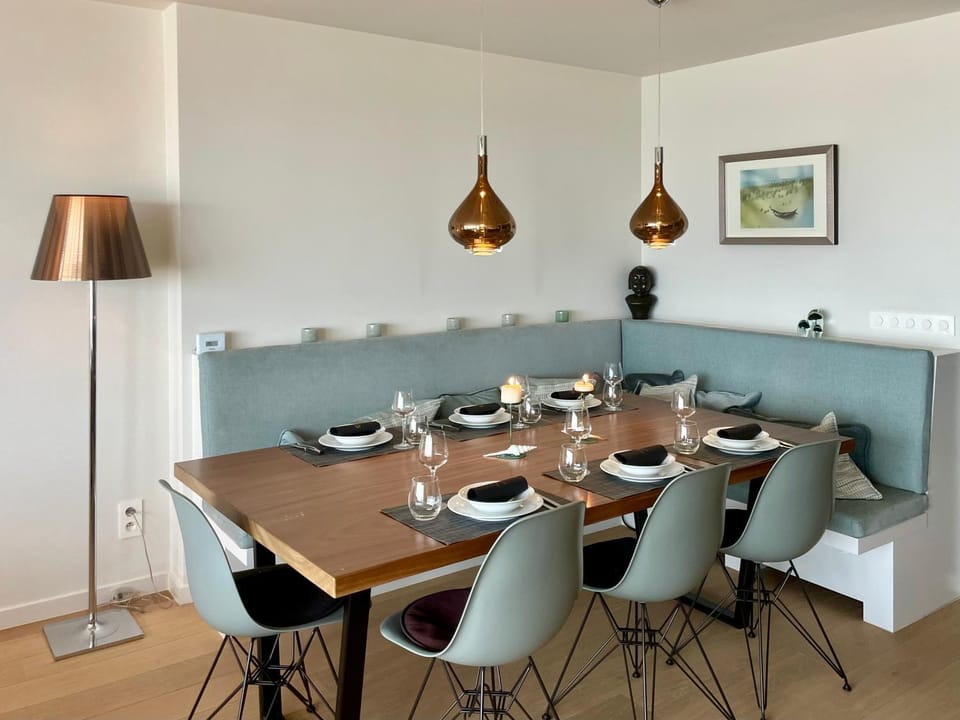 Living room, Dining area, Sea view