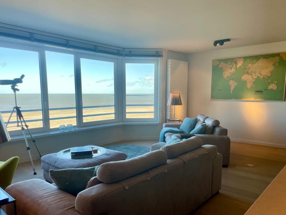 Natural landscape, Living room, Seating area