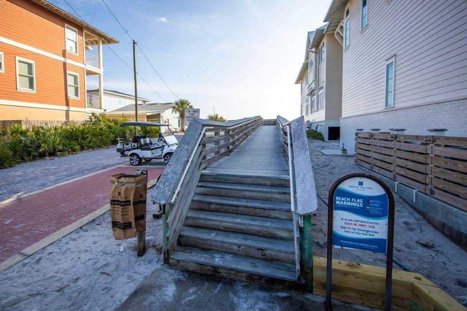 Aquaviva House in South Walton County