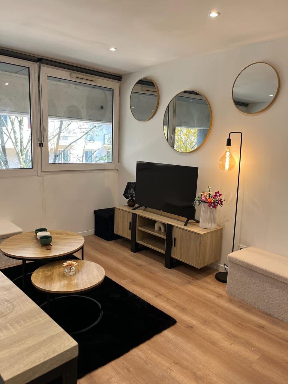 TV and multimedia, Living room, Seating area