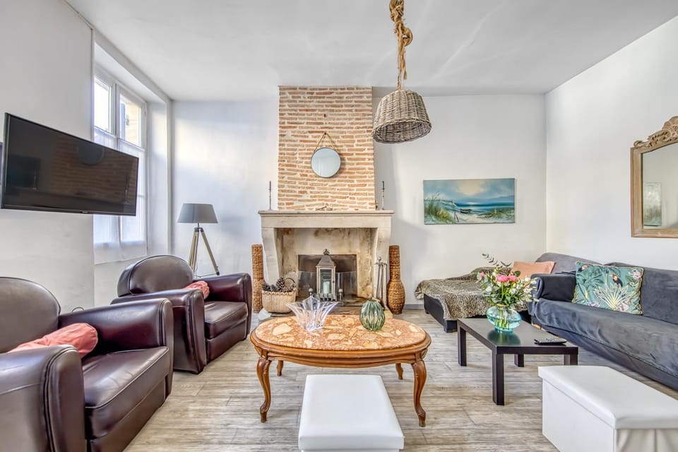 Property building, Living room