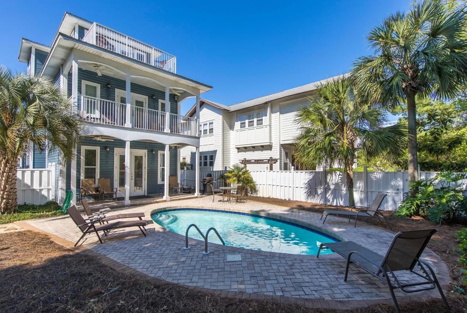 Blue Paradise House in South Walton County