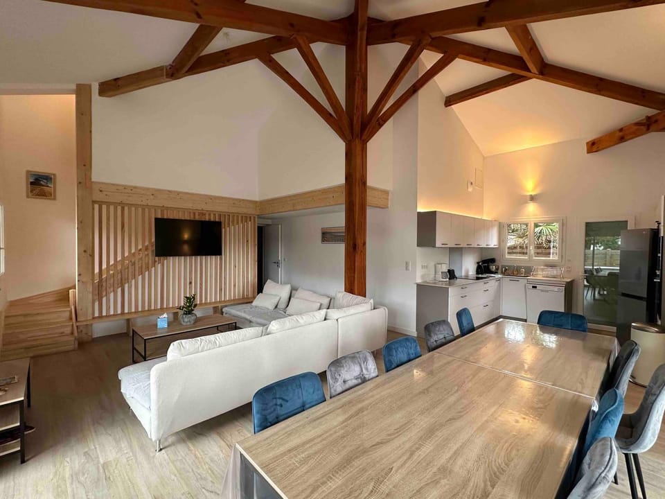Villa Sur La Dune Moliets, 12 people, beach, golf Villa in Moliets-et-Maa
