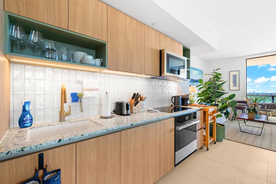 microwave, oven, stove, toaster, kitchen