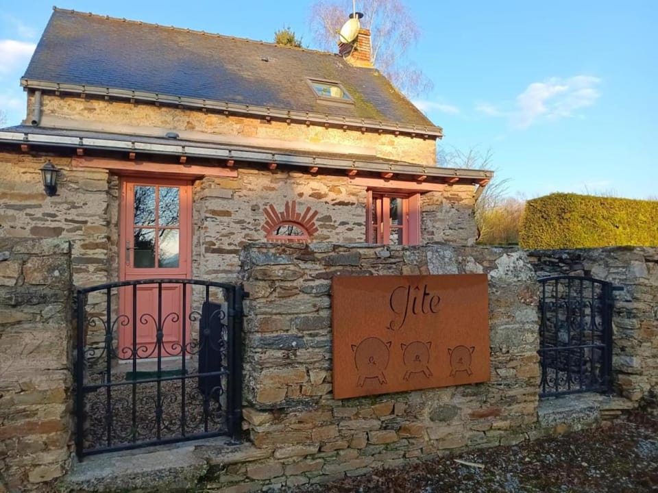 Gîte les 3 petits porcelets House in Pays de la Loire