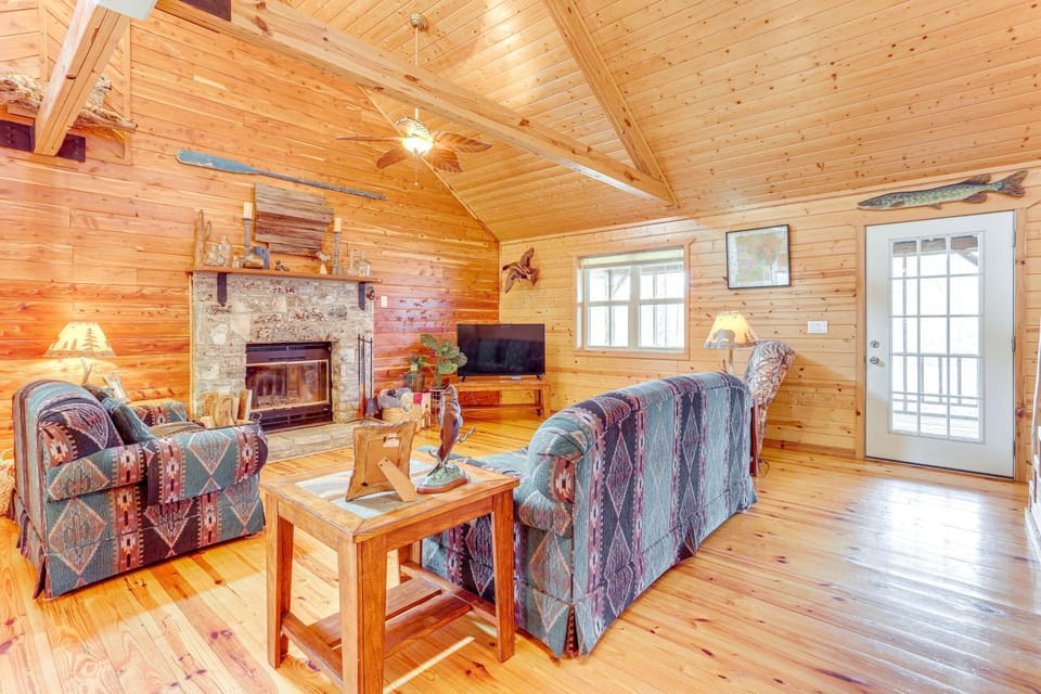 Fire Pit, Screened Deck: Riverfront Ozarks Cabin! Cabin in Arkansas
