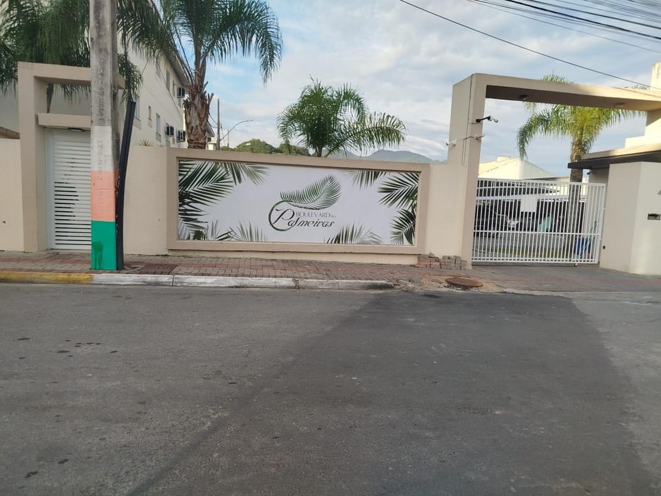 Condomínio Boulevard das Palmeiras Apartment in Camboriú