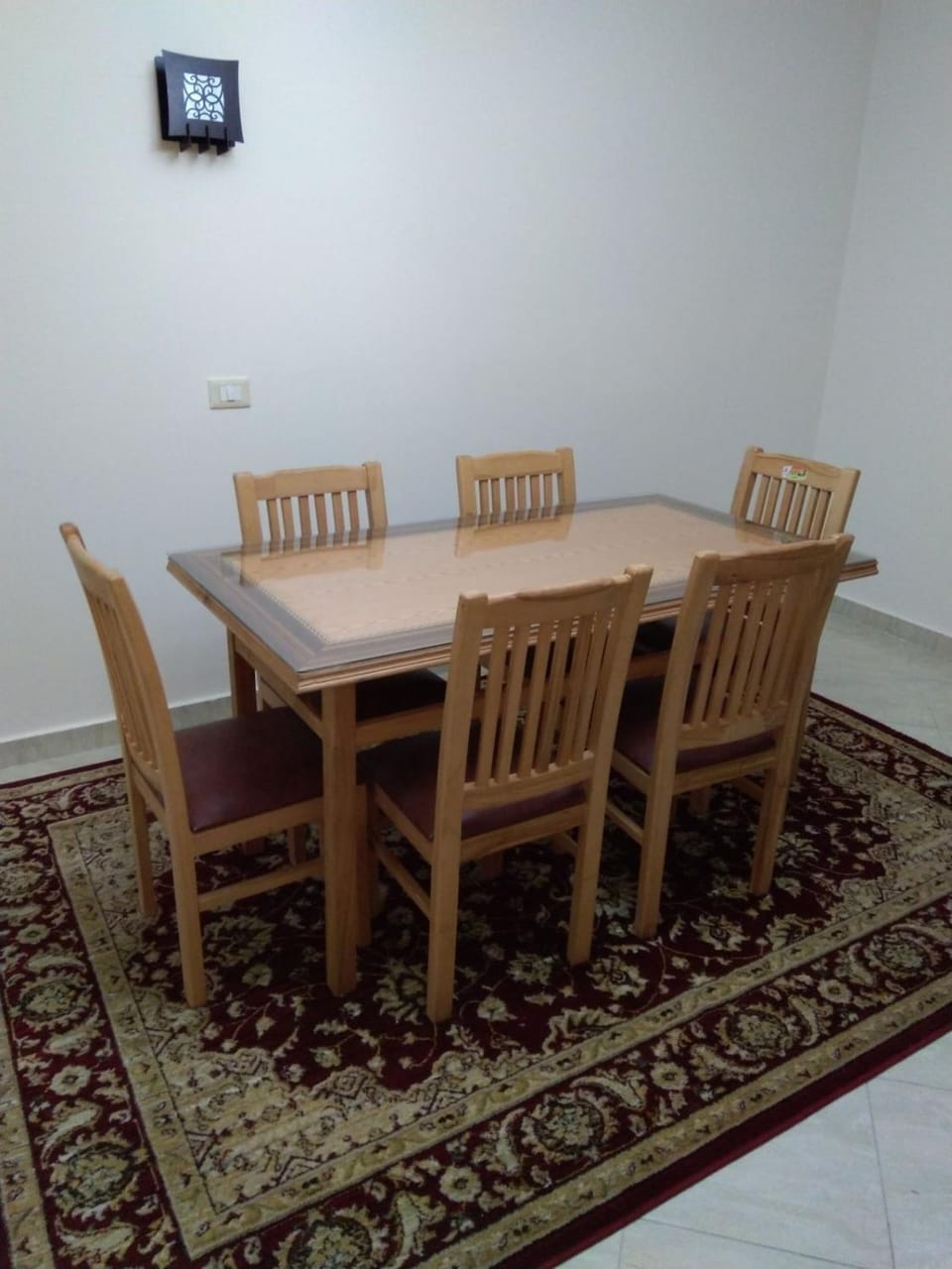 Seating area, Dining area