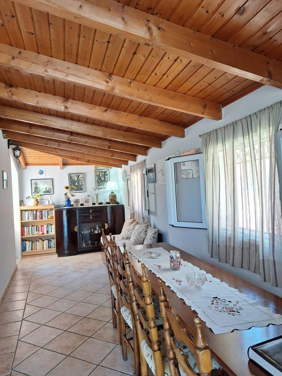 Seating area