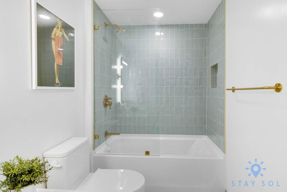 Modern Stylish 1BR Apartment with Pool Apartment in Miami