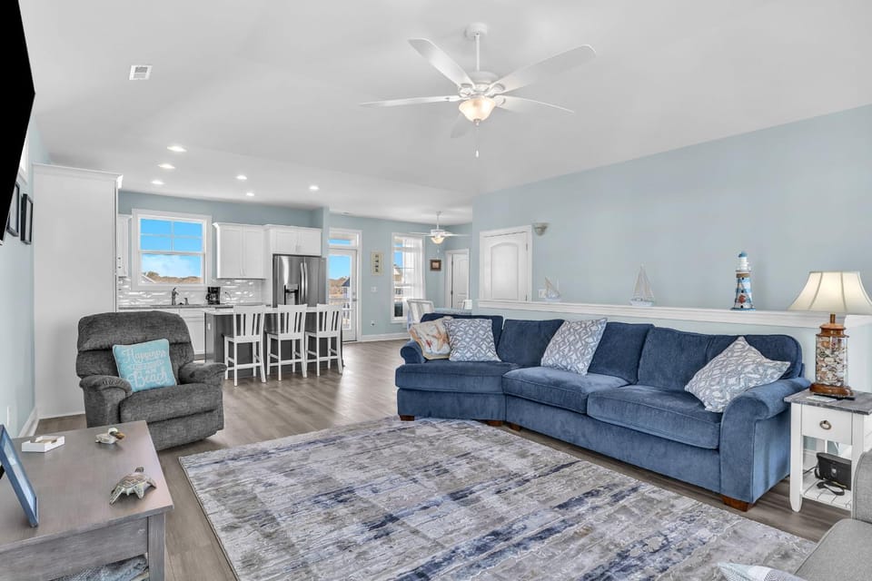 Paws Awhile by Oak Island Accommodations House in Oak Island