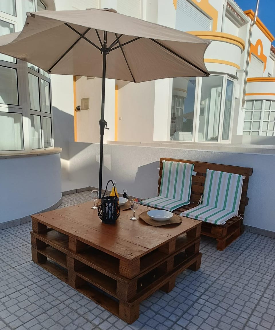 Patio, Seating area