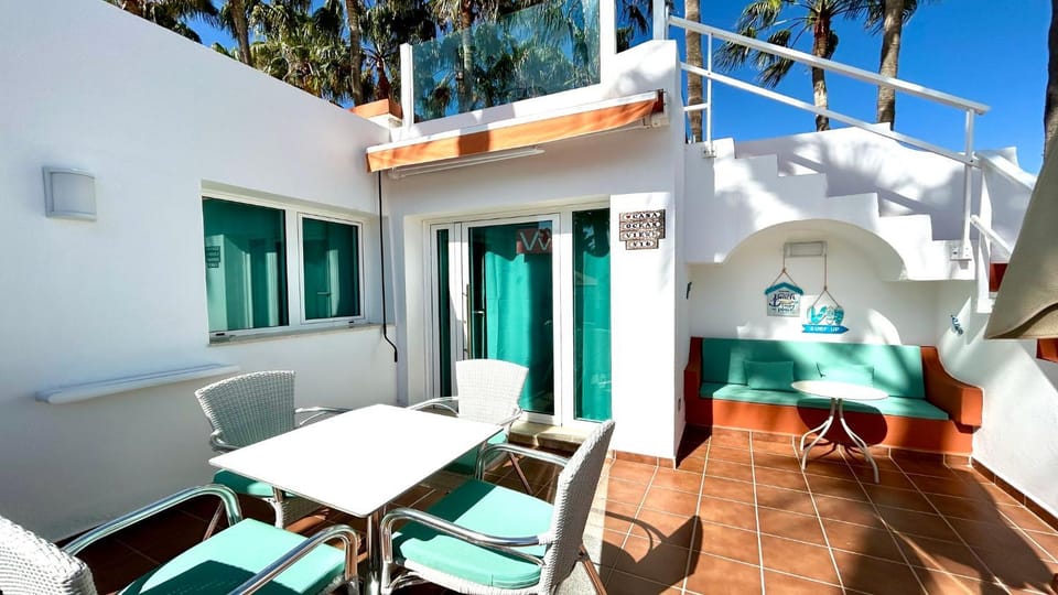 Property building, Balcony/Terrace