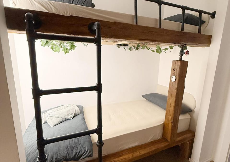 bunk bed