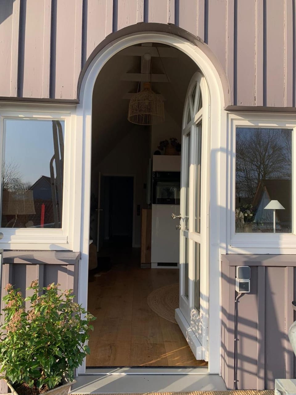 Facade/entrance