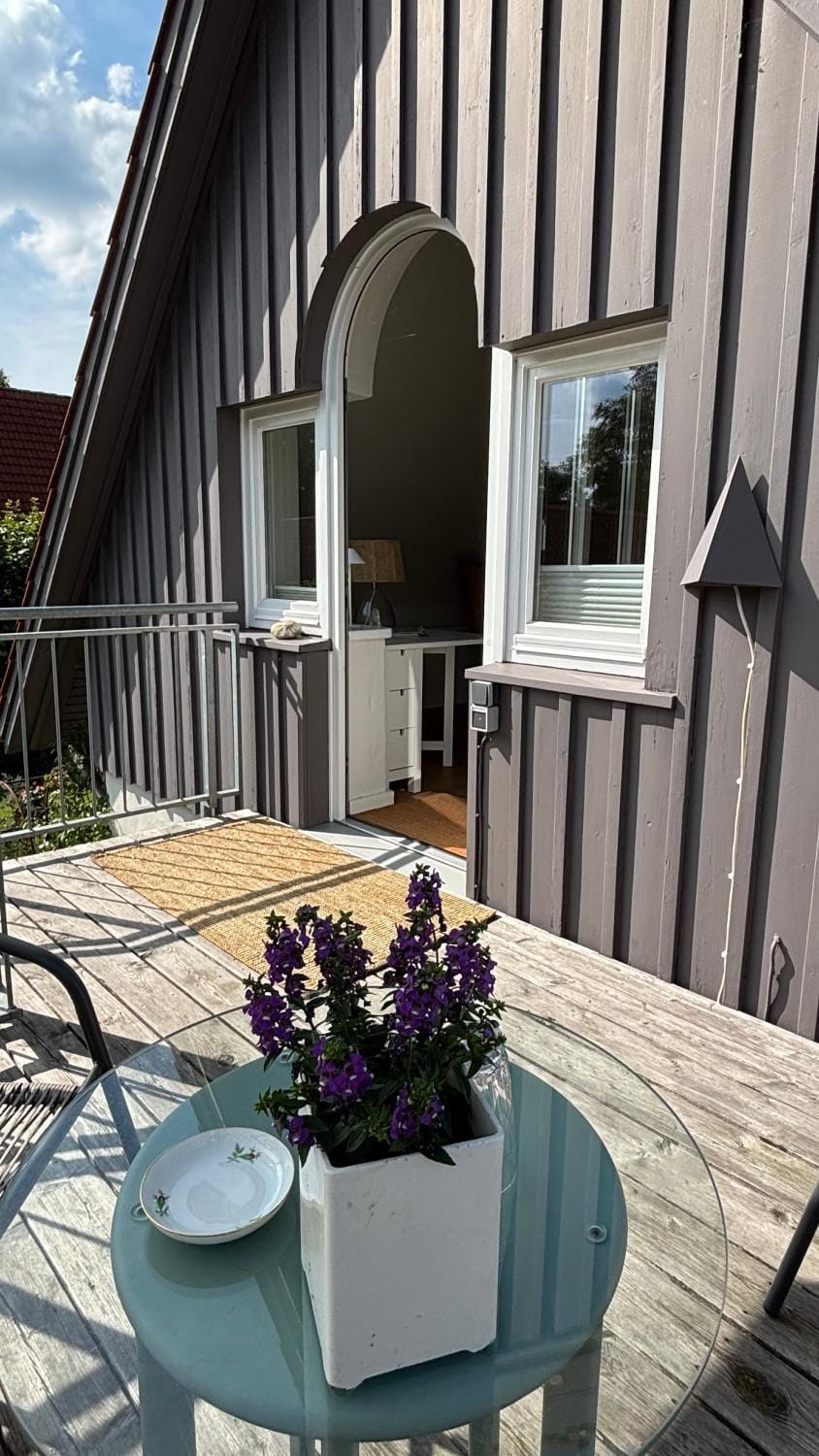 Property building, Facade/entrance, Balcony/Terrace