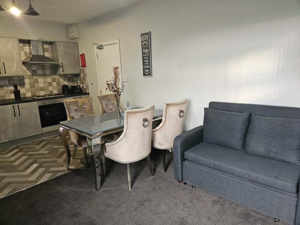 Telford Tranquility Apartment Flat 3 for 4 guests Apartment in Telford