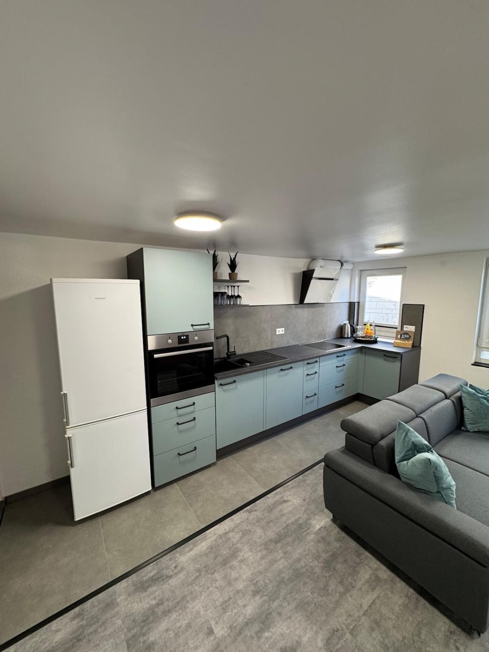 Kitchen or kitchenette, oven, stove