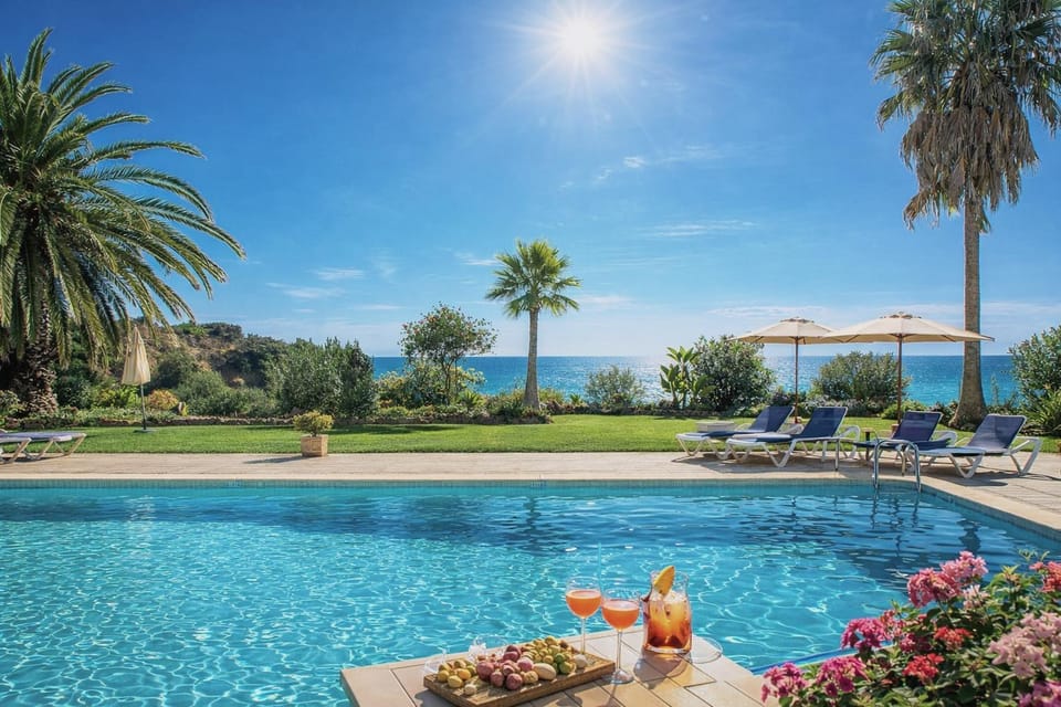 Sea view, Swimming pool