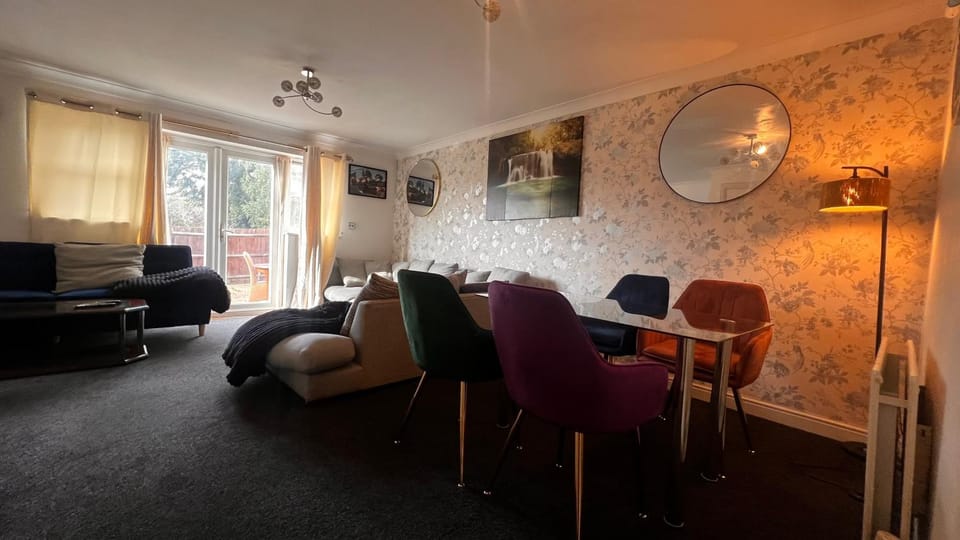 Exotic Maidstone Home Villa in Maidstone