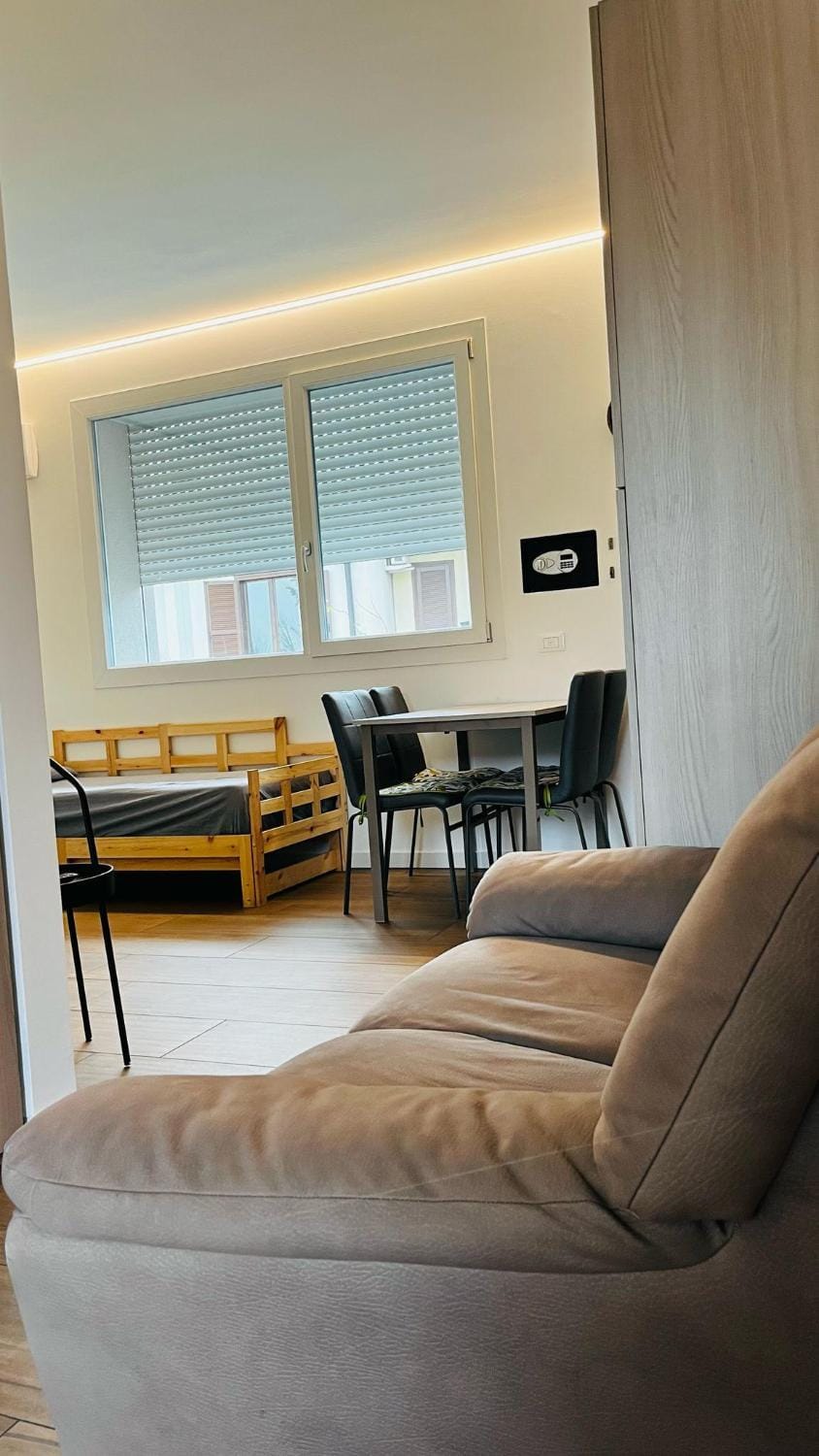 white house 4 House in Province of Brescia