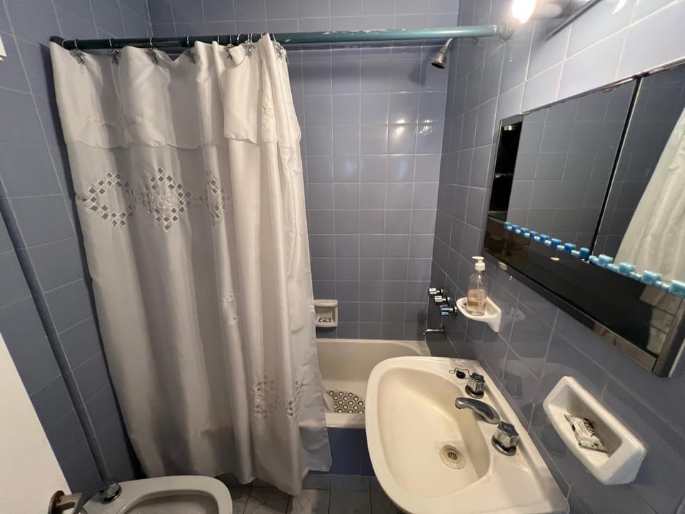 Toilet, Bath, bidet