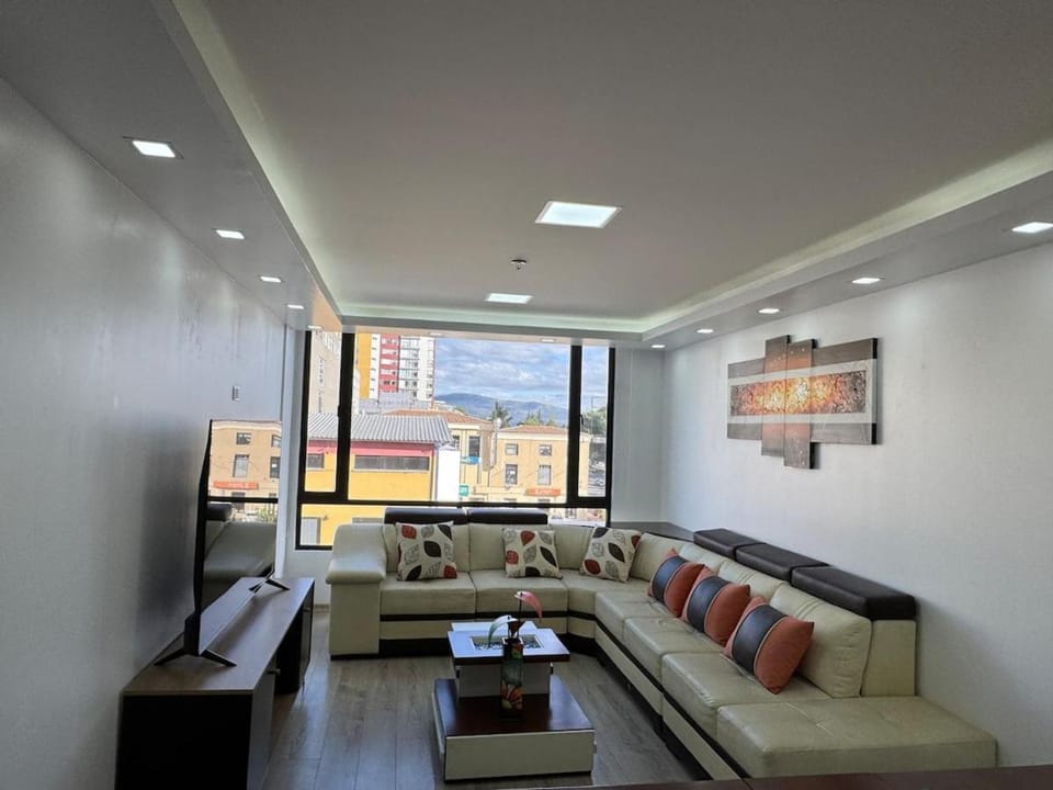 Itsahome Selection - Torre Foresta - 3C Apartment in Quito