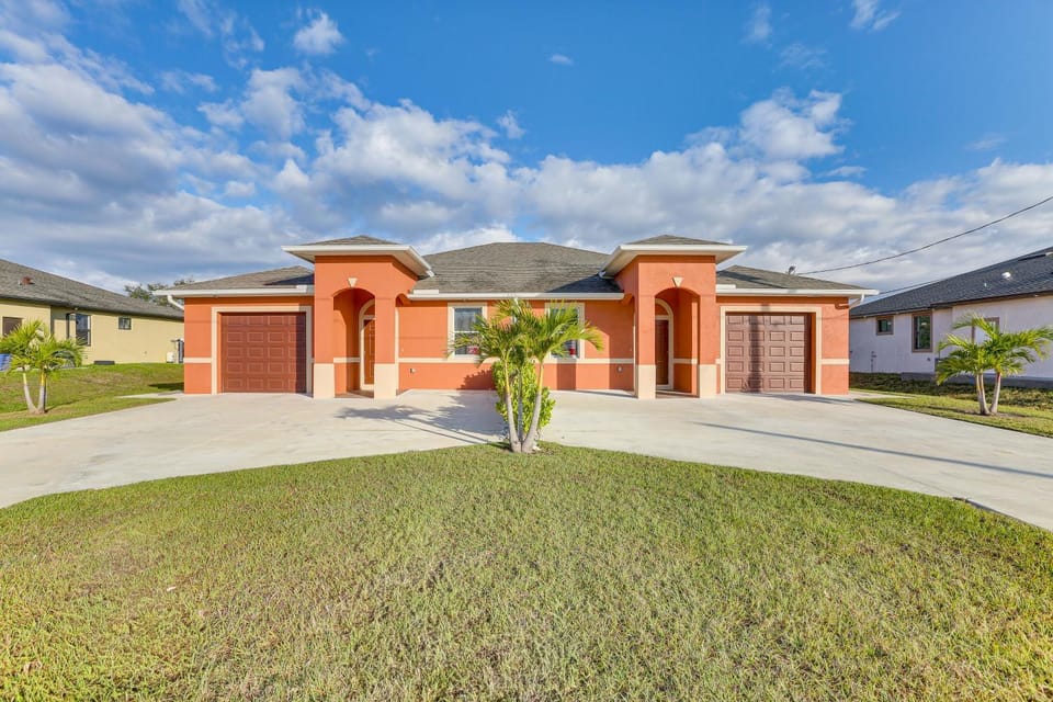 11 Mi to Fort Myers River District: Suburban Haven House in Lehigh Acres
