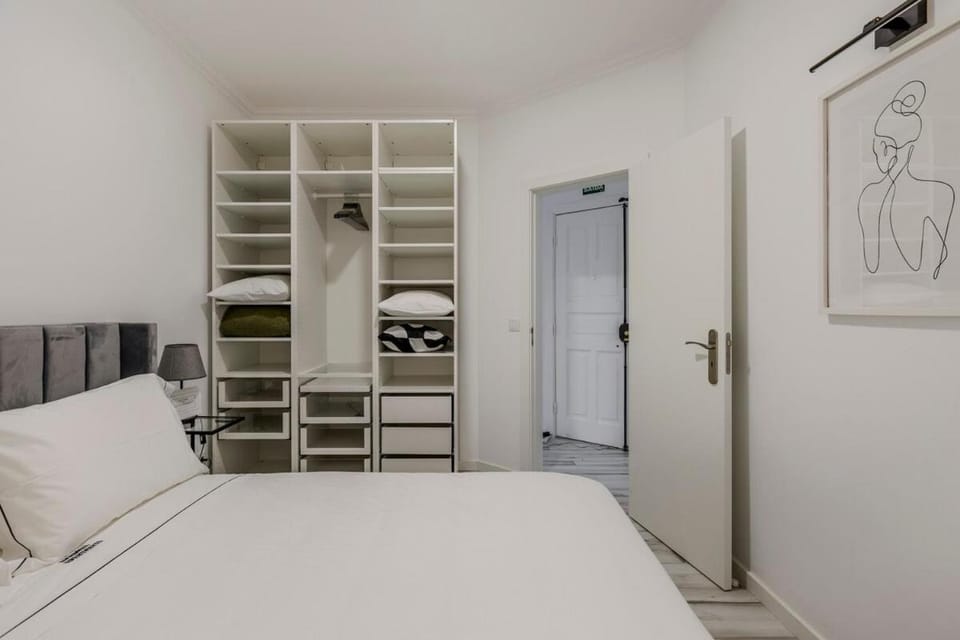 Bed, Bedroom, wardrobe