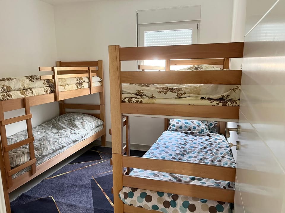 Bed, Bedroom, bunk bed