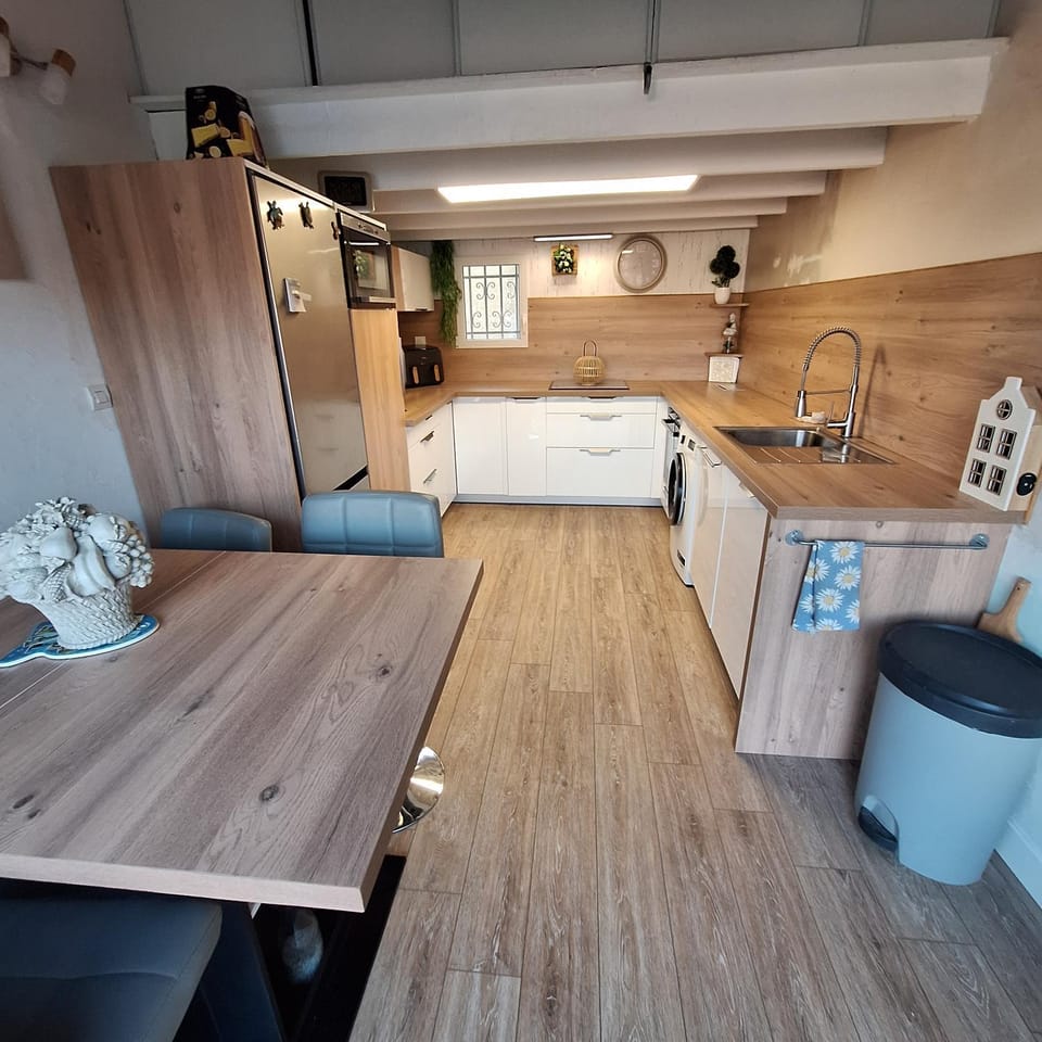 Communal kitchen