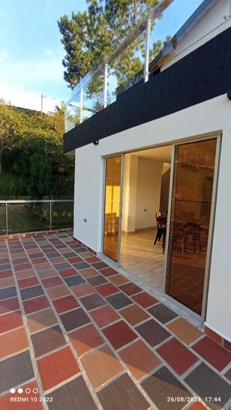 Property building, Balcony/Terrace