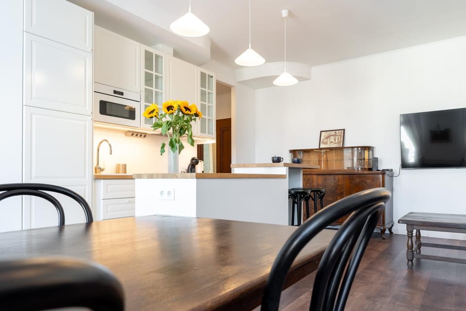 TV and multimedia, Kitchen or kitchenette, Dining area