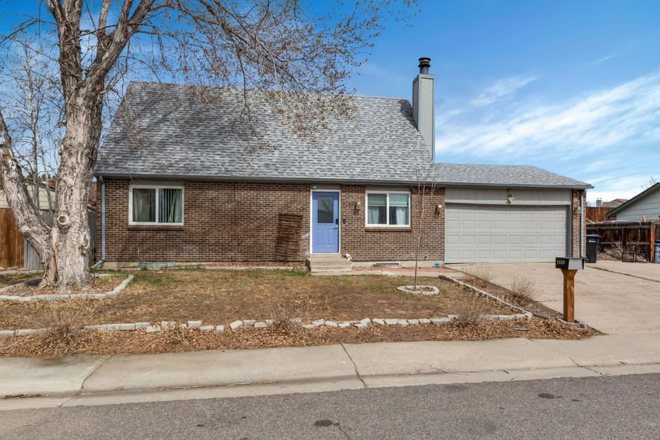 Property building, Neighbourhood, Street view