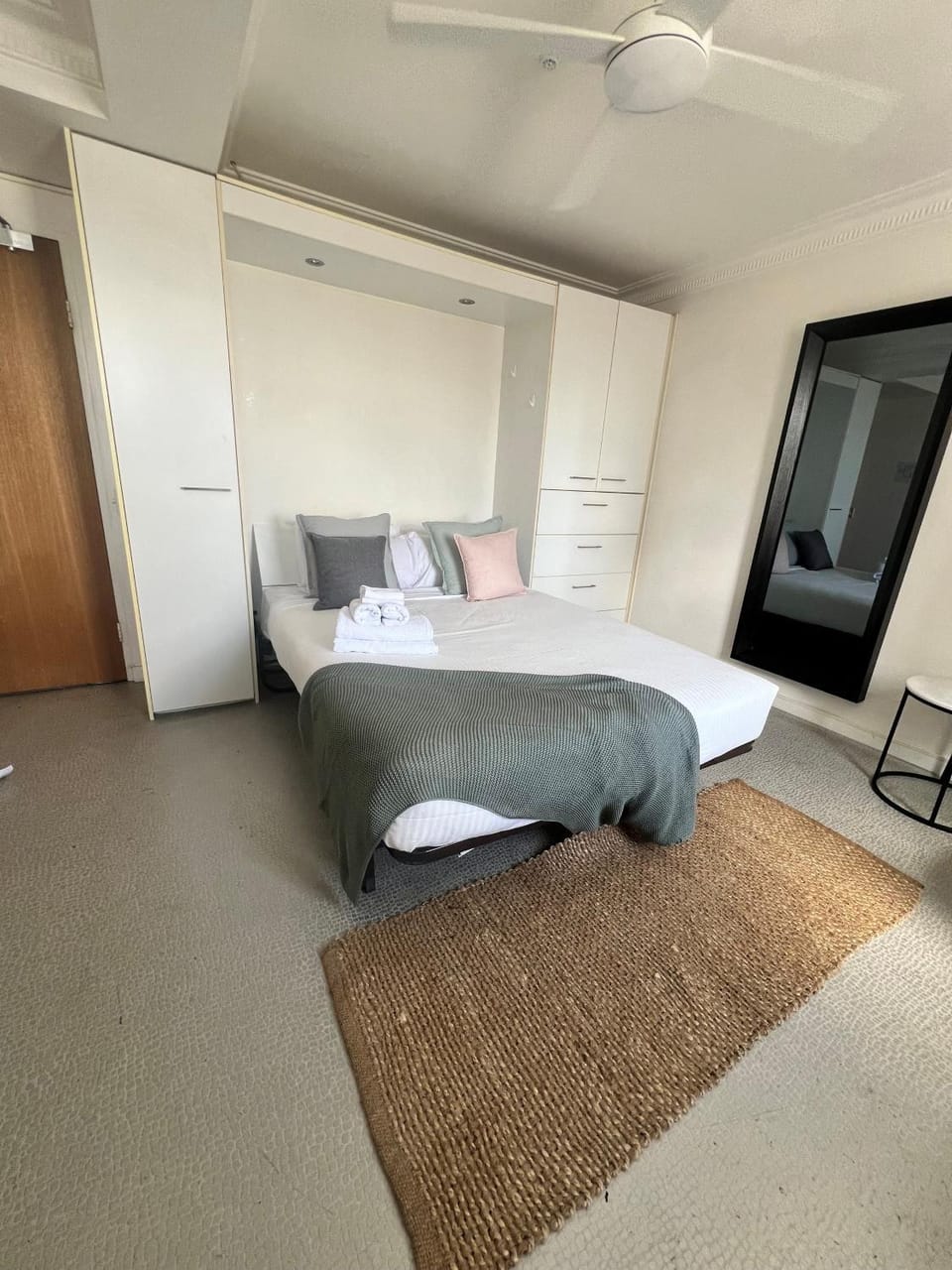 Studio with Stunning Views Apartment in Sydney