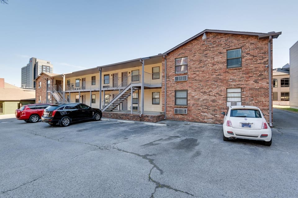 1 Mi to Dtwn: Pet-Friendly Apt in Nashville Apartment in Music Row